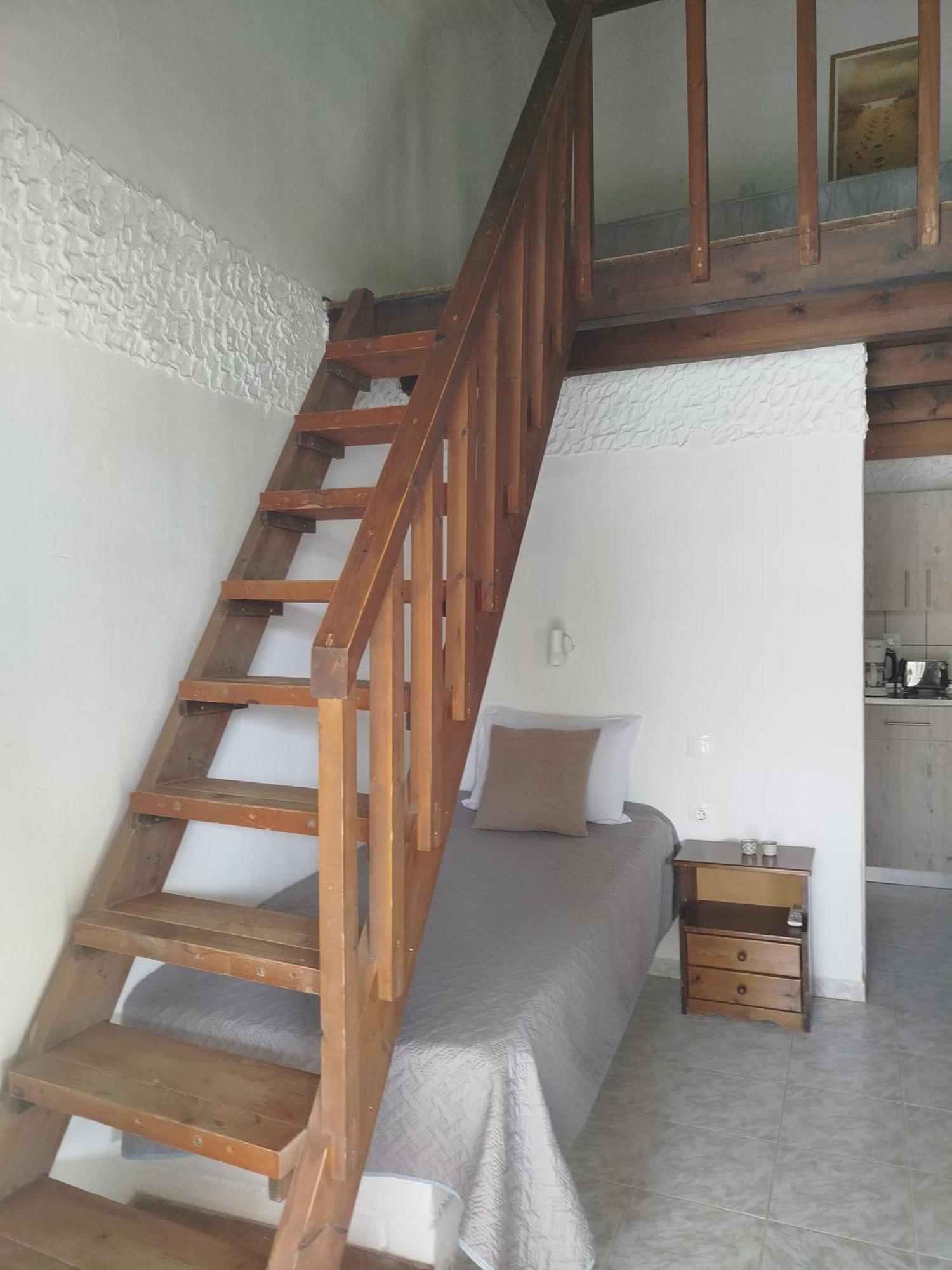 Almmos Mezzanine 2 Appartement *